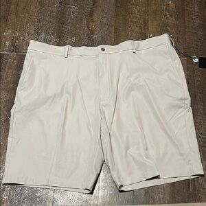 New Walter Hagen  Men’s Light Tan Flat Front Golf Shorts Size 46 10” inseam